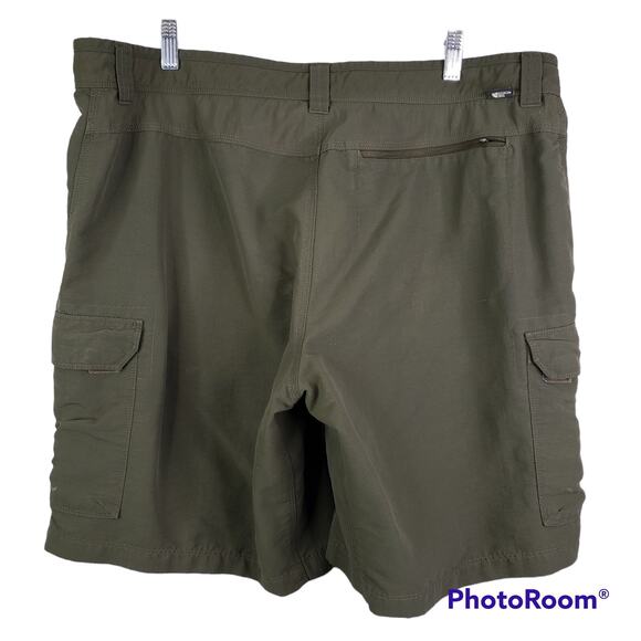 The North Face Cargo Shorts Mens Size 40 Solid Green Pockets Zip Fly Hike Nylon - Picture 3 of 9
